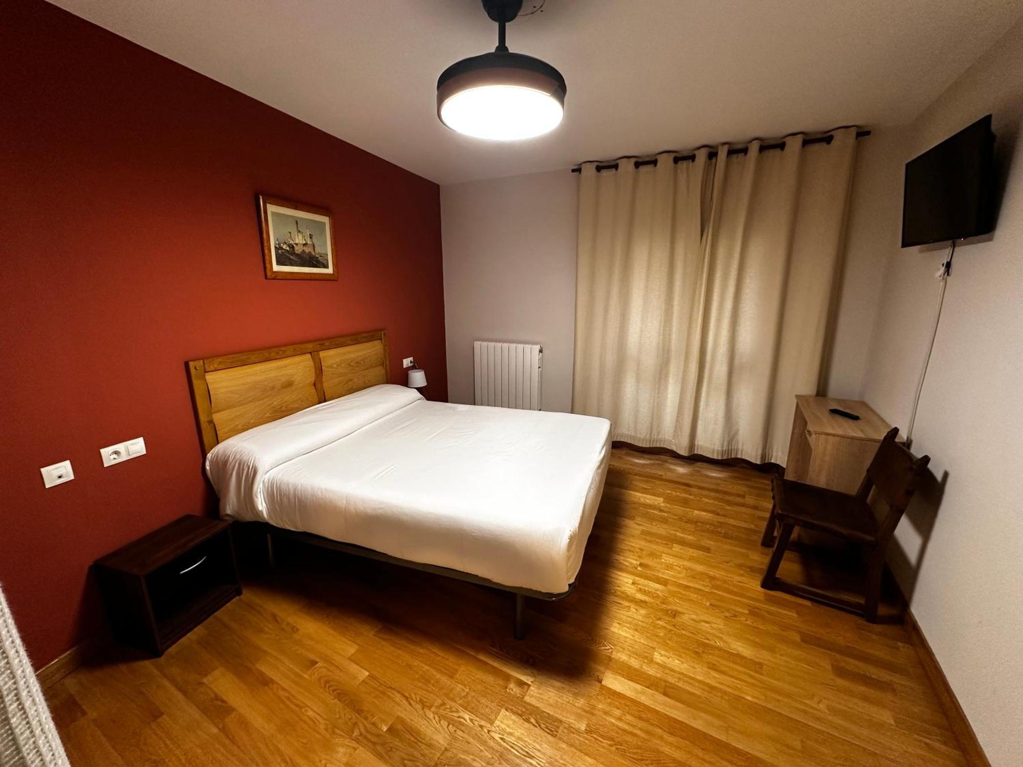 Hostal Rural 18 De Abril Olite Exterior photo
