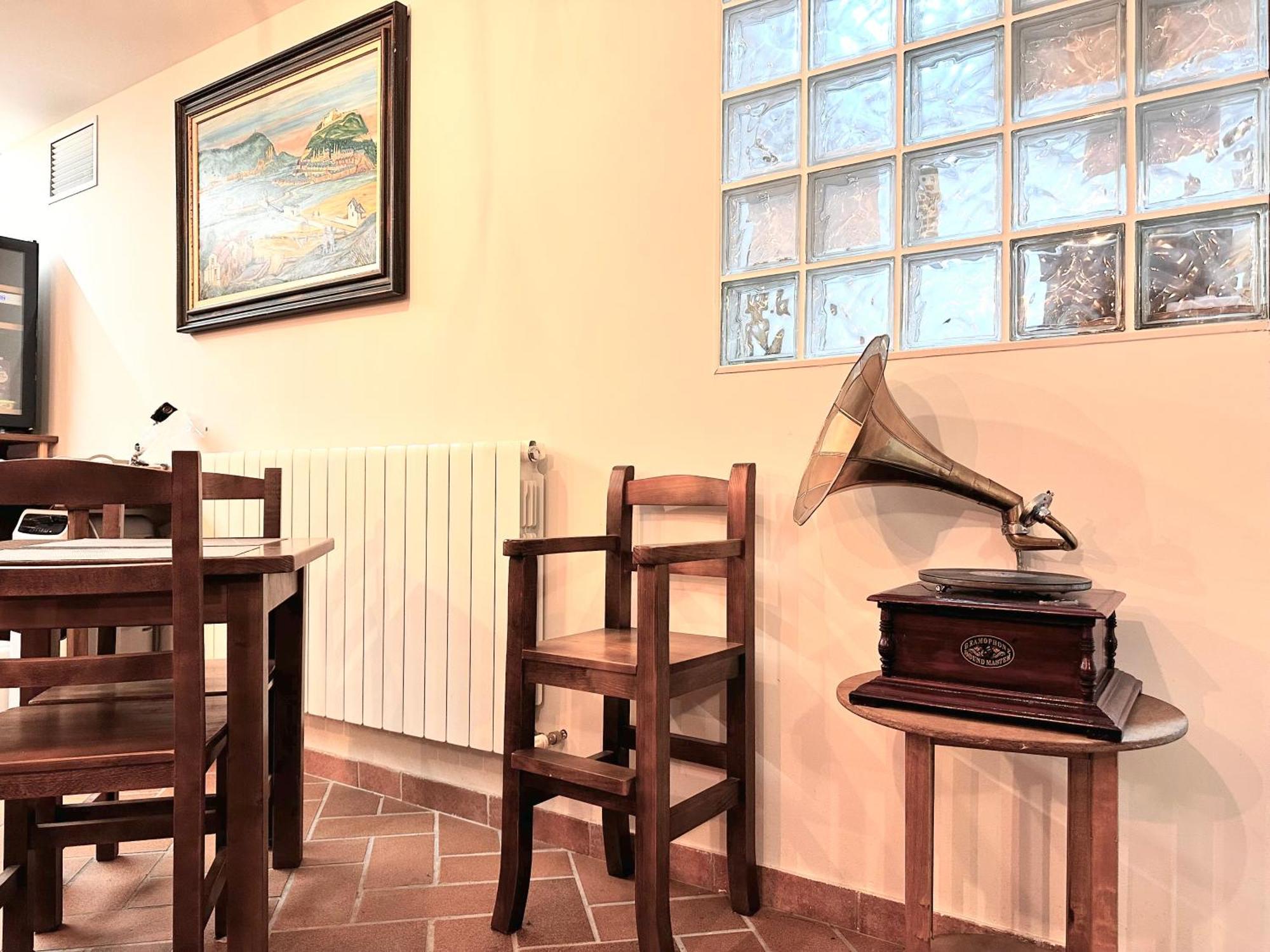 Hostal Rural 18 De Abril Olite Exterior photo