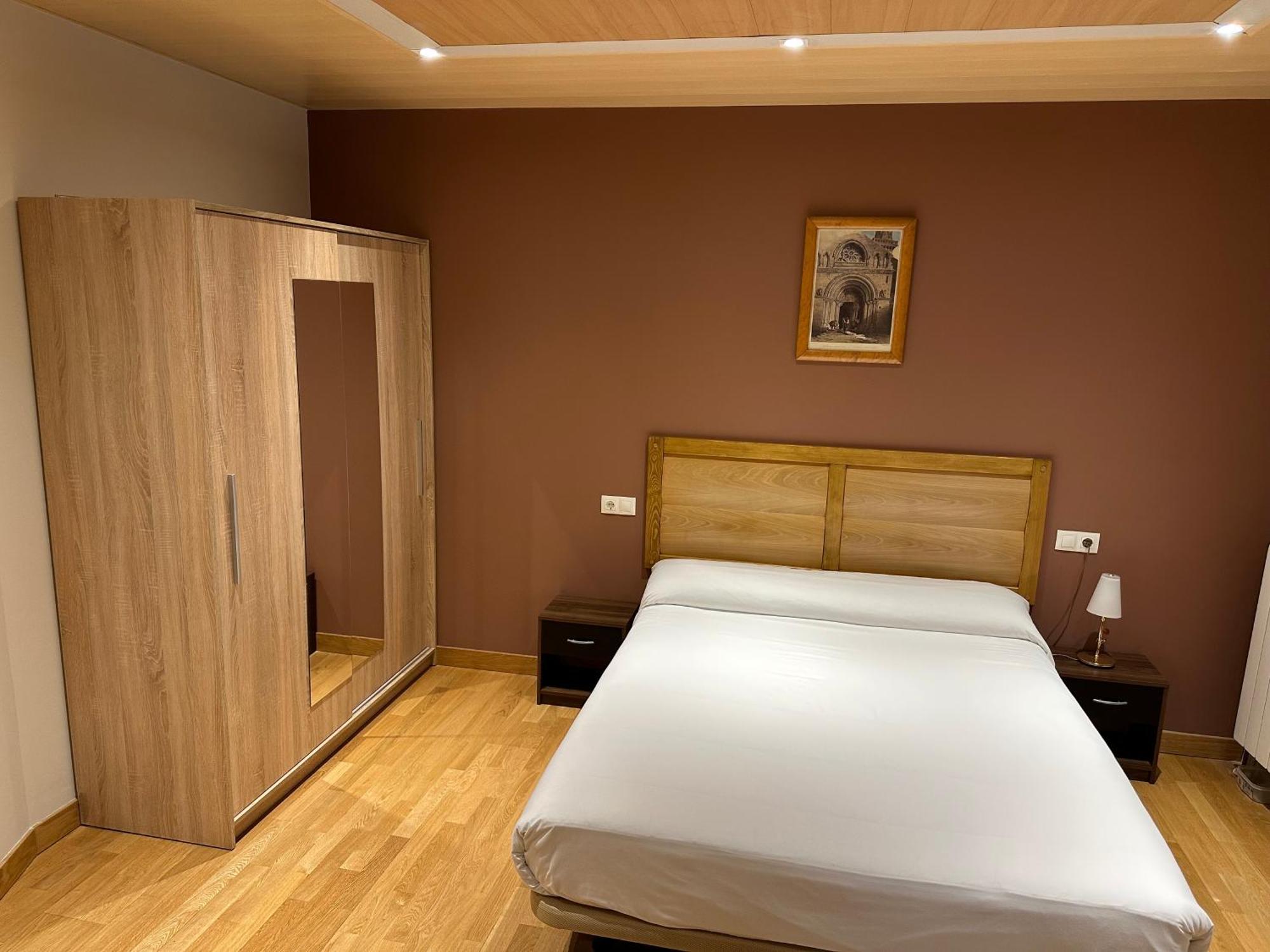 Hostal Rural 18 De Abril Olite Exterior photo